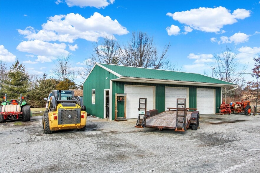 More Photos Of 276 Kingsdale Rd, Littlestown Auto Repair For Sale