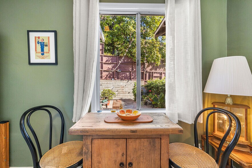 More Photos Of 3055 Future St, Los Angeles Apartments For Sale