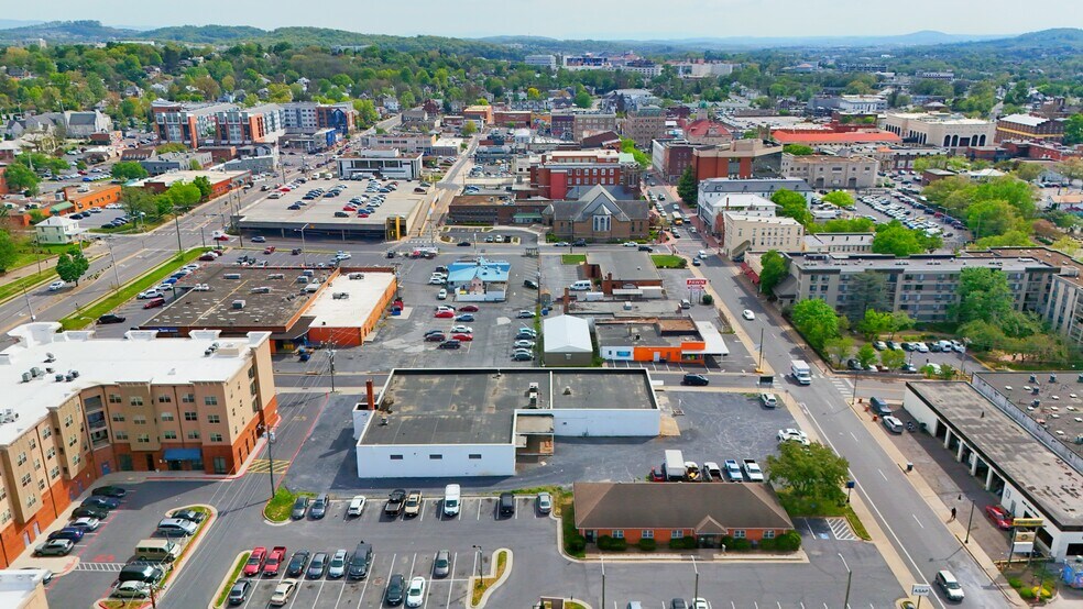 More Photos Of 60 E Rock St, Harrisonburg Light Distribution For Lease