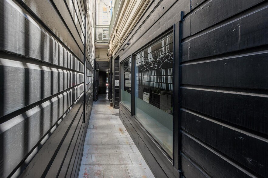 More Photos Of 548 Castro St, San Francisco General Retail For Lease