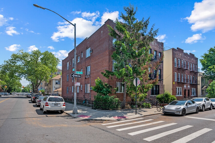 More Photos Of 2101 76th St, Brooklyn Flex For Sale
