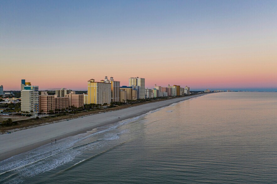More Photos Of 806 S Ocean Blvd, Myrtle Beach Hotel For Sale