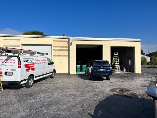 Primary Photo Of 411 Pleasant Ave, Hamburg Warehouse For Lease