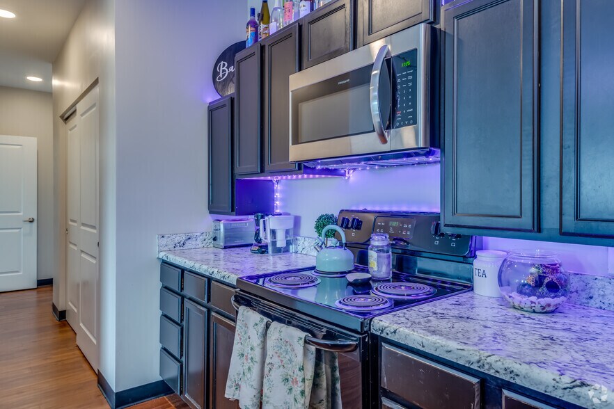 More Photos Of 482 Marion Rd, Oshkosh Apartments For Sale