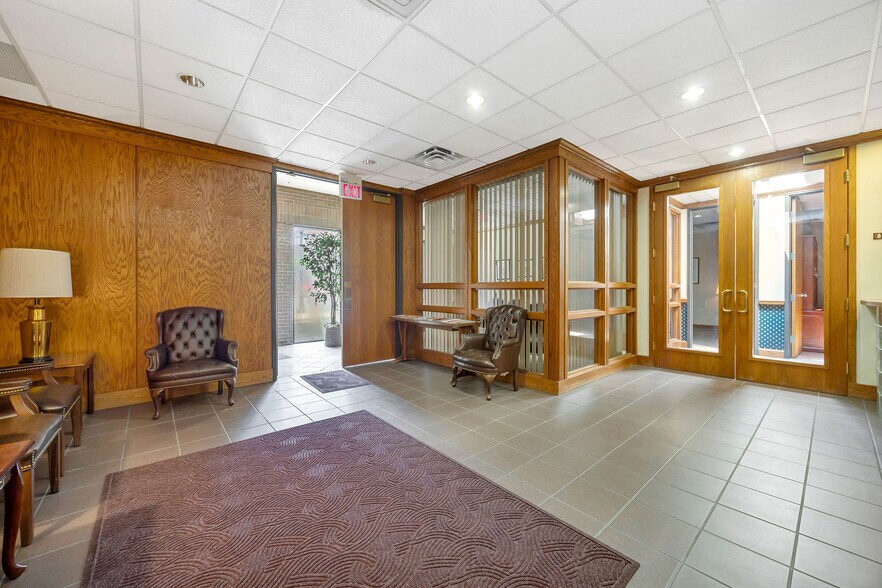 More Photos Of 246 High St, Hamilton Office For Sale