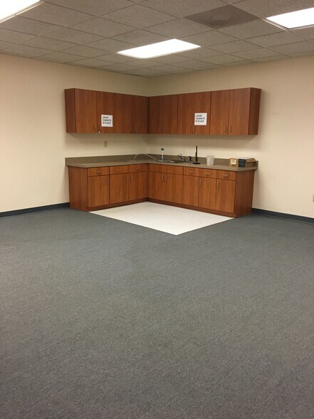 More Photos Of 5161 Brook Hollow Pky, Norcross Unknown For Lease