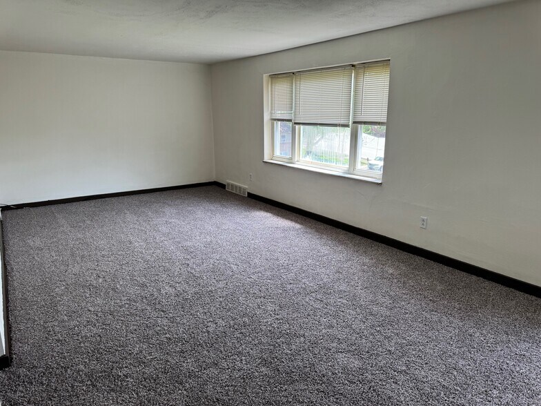 More Photos Of 3541 Laketon Rd, Pittsburgh Apartments For Sale