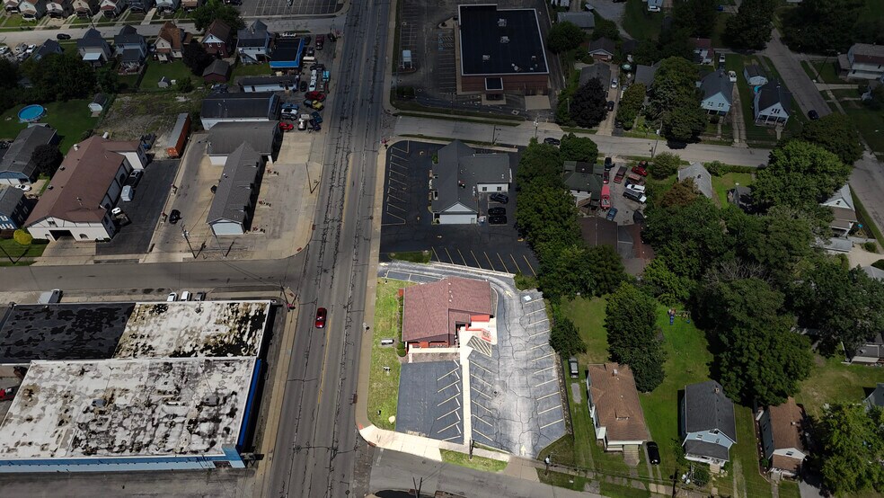 More Photos Of 603 N State St, Girard Medical For Sale