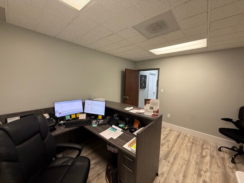 More Photos Of 911 S 8th St, Fernandina Beach Loft Creative Space For Sale