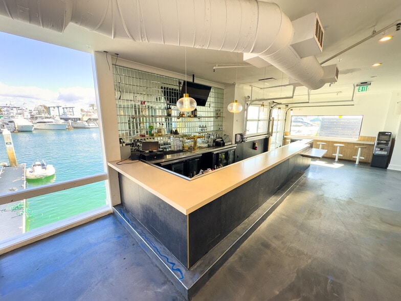 More Photos Of 2406 Newport Blvd, Newport Beach Restaurant For Lease