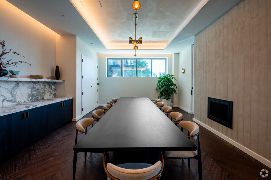 More Photos Of 29 Huron St, Brooklyn Apartments For Lease