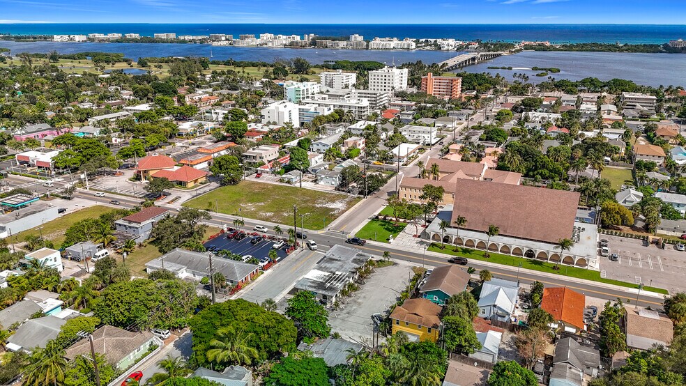 More Photos Of 101 S Federal Hwy, Lake Worth Medical For Sale