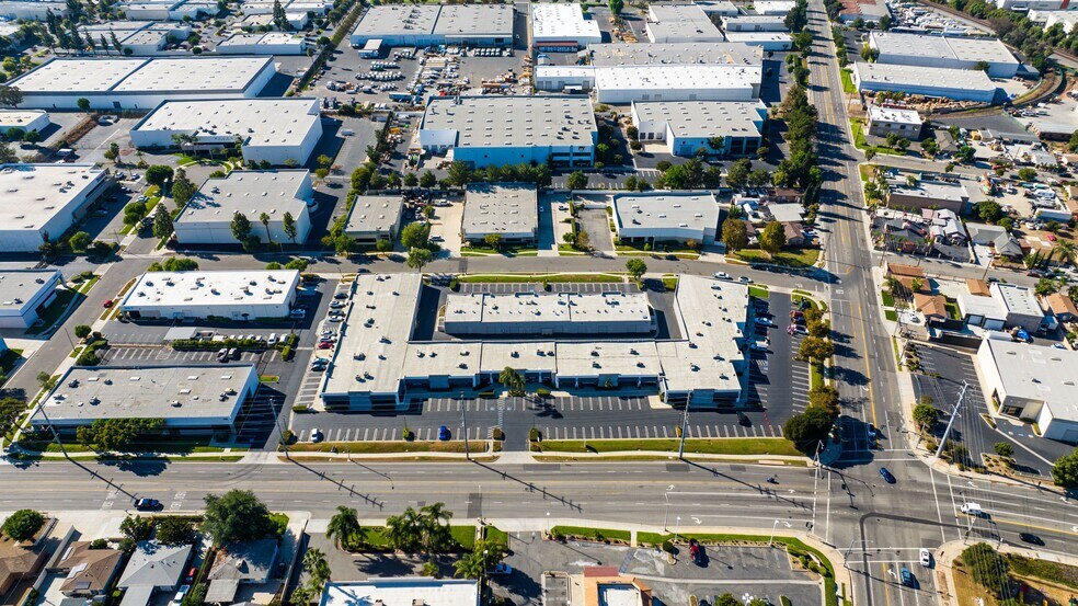 More Photos Of 268 N Lincoln Ave, Corona Unknown For Lease