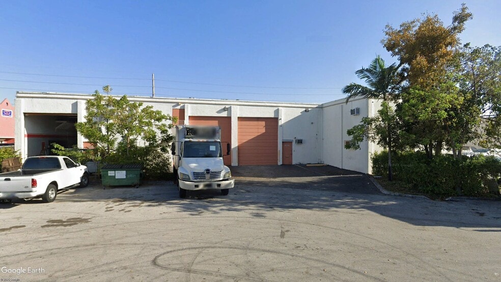 More Photos Of 10835-10855 SW 188th St, Miami Warehouse For Sale