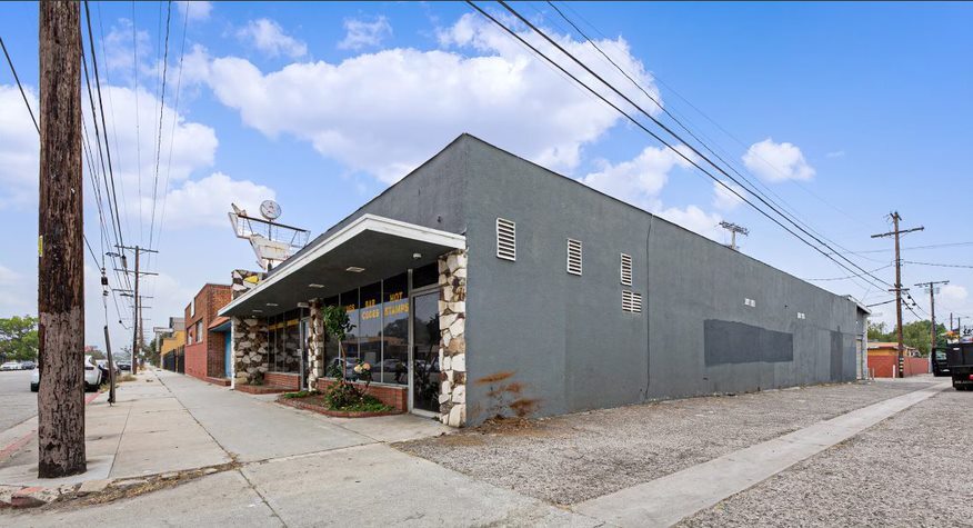 More Photos Of 5557 Cahuenga Blvd, North Hollywood General Retail For Sale