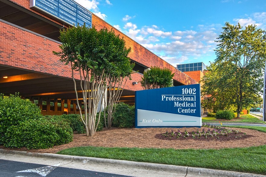 More Photos Of 1002 N Church St, Greensboro Medical For Lease