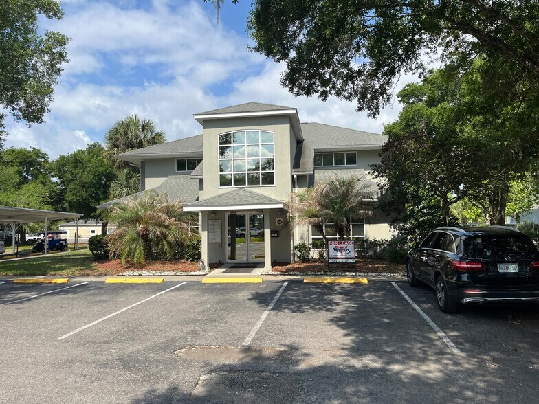 More Photos Of 141 Waterman Ave, Mount Dora Office For Lease