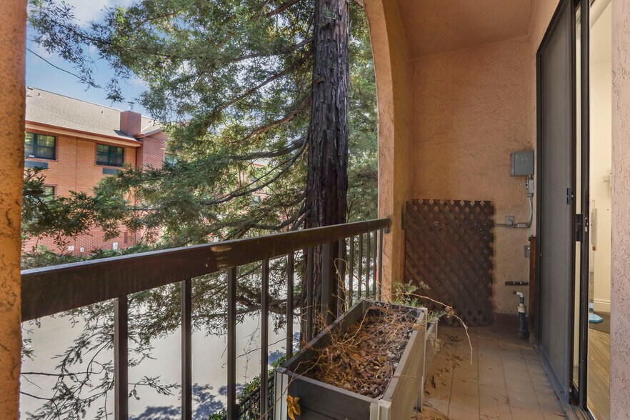 More Photos Of 4568 Feather River Dr, Stockton Medical For Sale