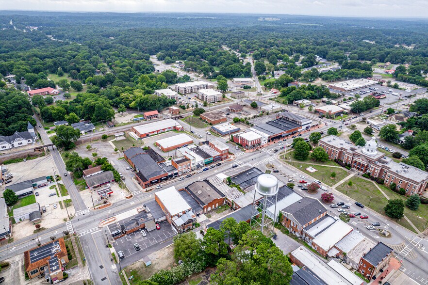 More Photos Of 117 N Jefferson Ave, Eatonton Storefront For Sale