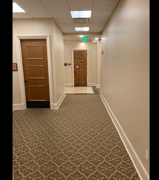 More Photos Of 6996 Piazza Grande Ave, Orlando Office For Sale