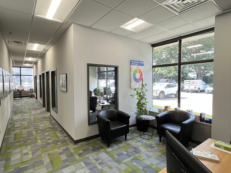 More Photos Of 1750 Elm St, Manchester Medical For Lease