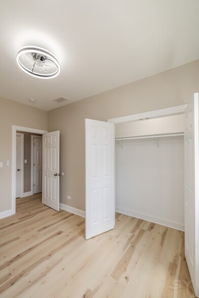 More Photos Of 623 Hamlin Ave, Chicago Apartments For Sale