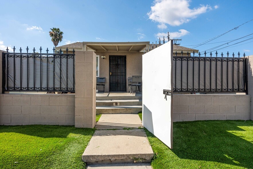 More Photos Of 855 Franklin Ave, El Cajon Multifamily For Sale