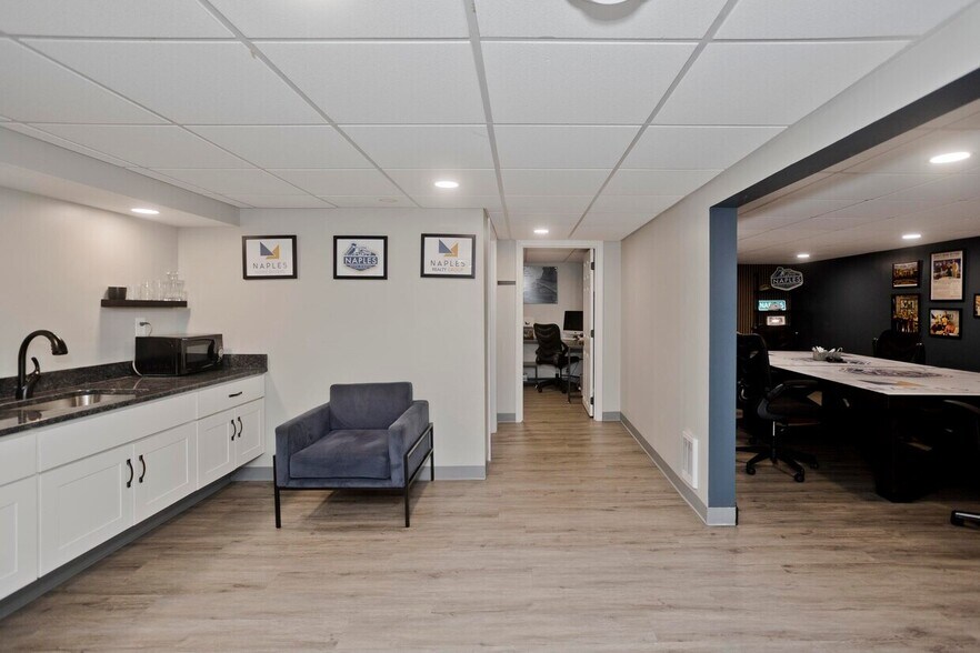 More Photos Of 660 Springfield St, Feeding Hills Office For Lease