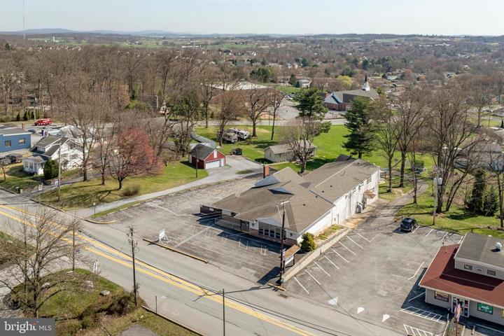 More Photos Of 915 N Hanover St, Elizabethtown Medical For Sale