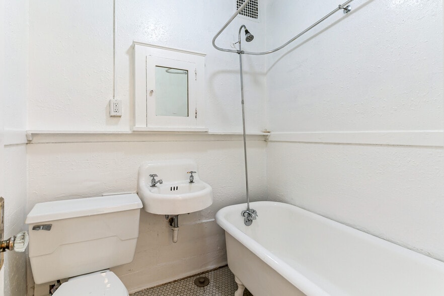 More Photos Of 702 E 12th Ave, Denver Apartments For Sale