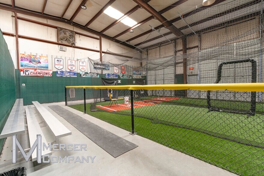 More Photos Of 3984 N US Highway 287, Alvord Warehouse For Sale