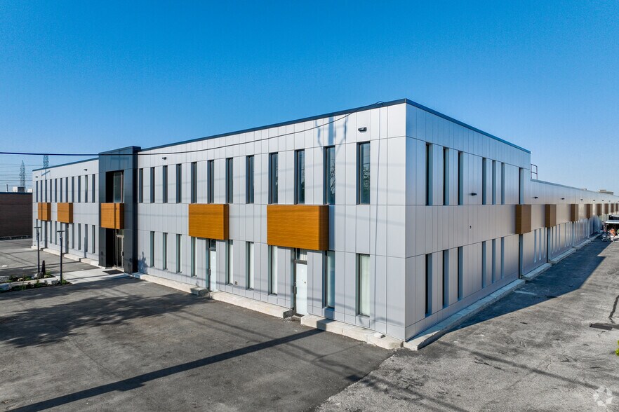 Primary Photo Of 120 Norfinch Dr, Toronto Manufacturing For Sale