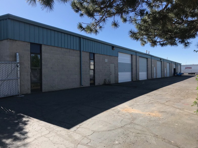 More Photos Of 593 Overmyer Rd, Sparks Light Manufacturing For Lease