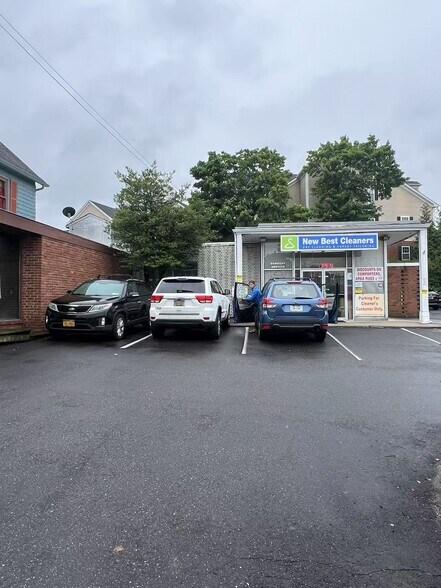 More Photos Of 1502 Main St, Port Jefferson Freestanding For Sale