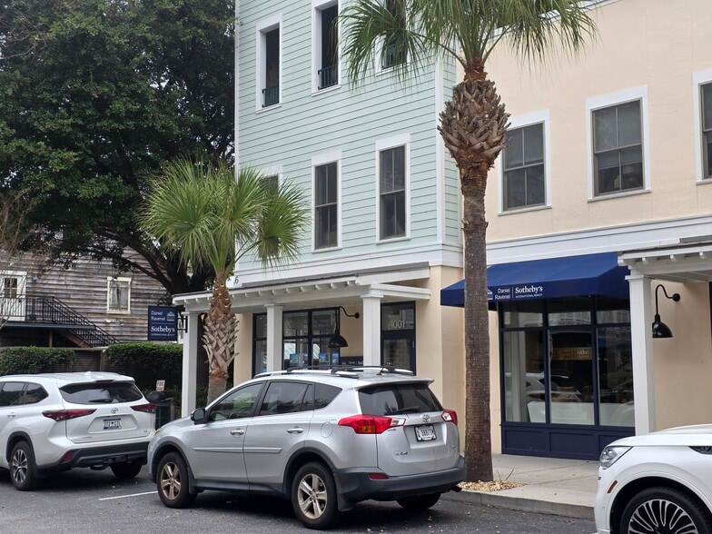 More Photos Of 6 Promenade St, Bluffton Storefront Retail Residential For Sale