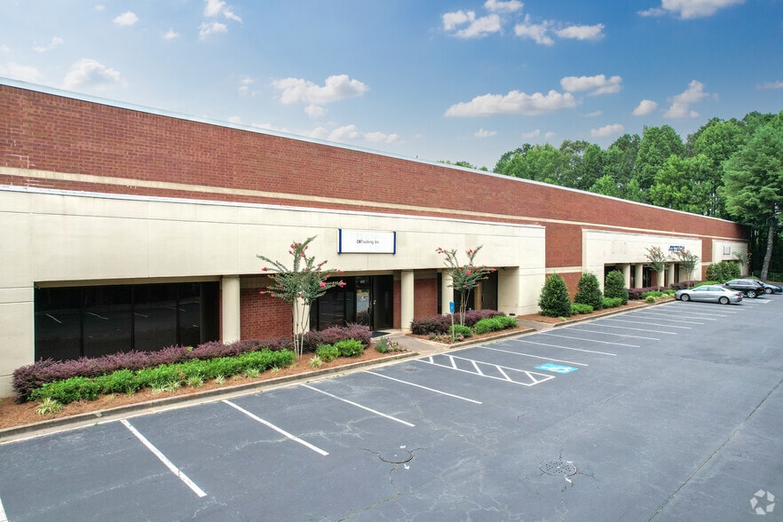 More Photos Of 3645 Southside Industrial Pky, Atlanta Warehouse For Lease