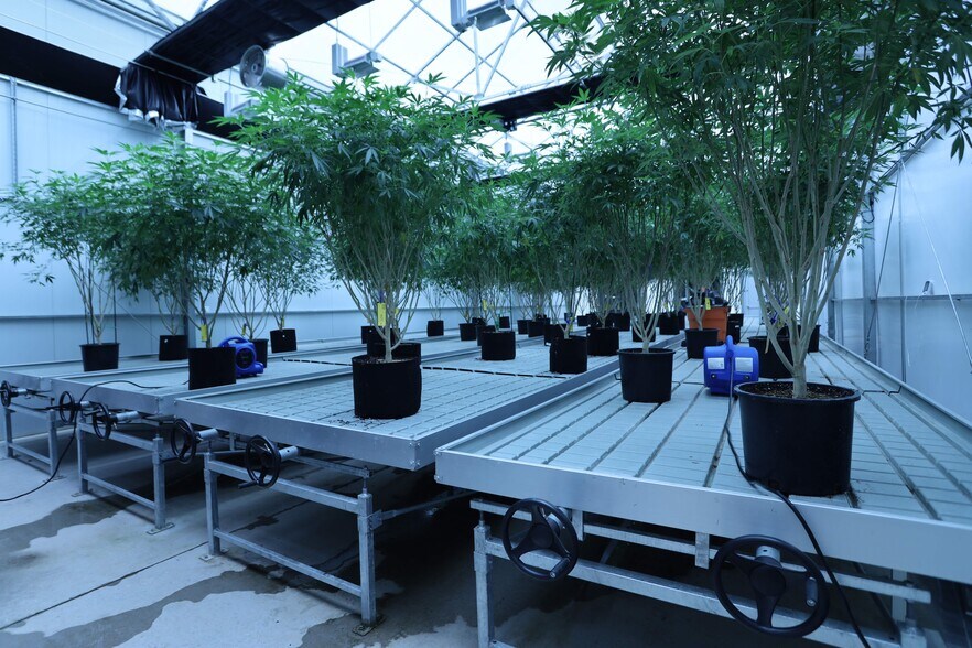 More Photos Of 11315 Hide-A-Way Ln, Thackerville Warehouse For Sale