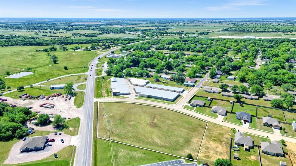 More Photos Of 305 US 377 hwy, Whitesboro Land For Lease