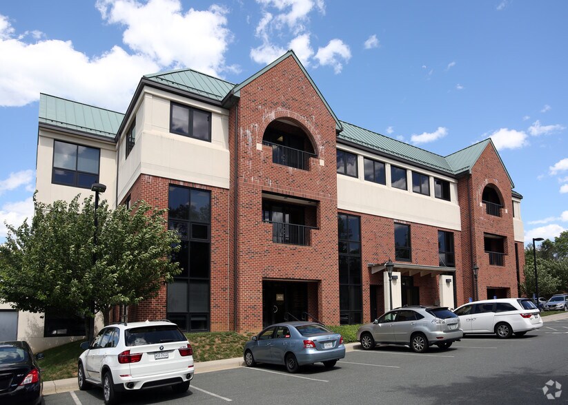 Primary Photo Of 943 Glenwood Station Ln, Charlottesville Medical For Lease
