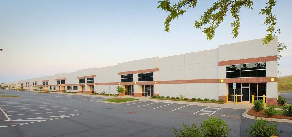 More Photos Of 4015 Shopton Rd, Charlotte Light Manufacturing For Lease