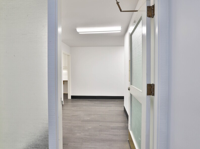 More Photos Of 2504 Samaritan Dr, San Jose Medical For Lease