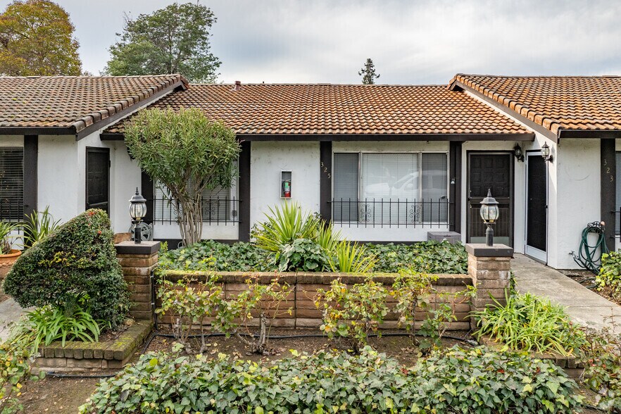 More Photos Of 323 2nd St E, Sonoma Apartments For Sale