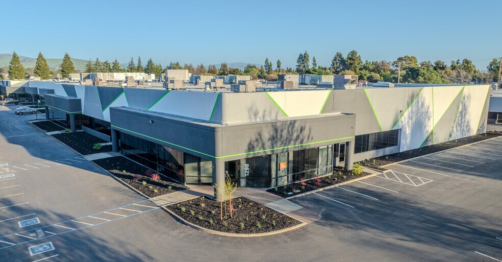 More Photos Of 31350-31398 Huntwood Rd, Hayward Unknown For Lease