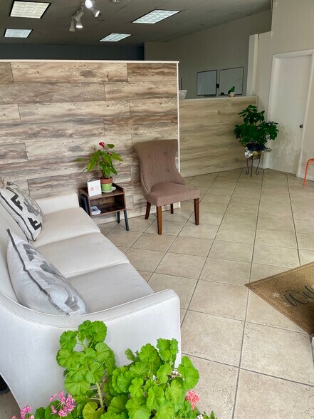 More Photos Of 71 Cedar St, Norwalk Storefront Retail Office For Lease