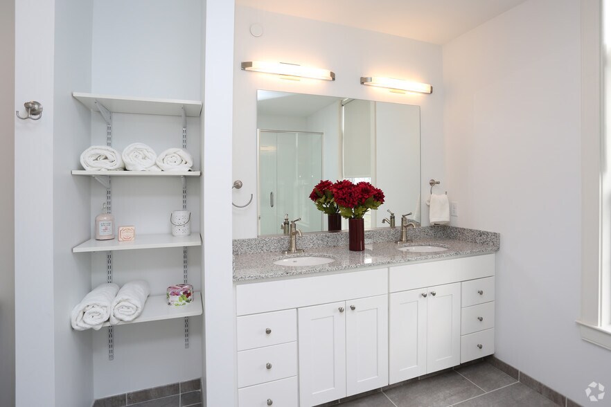 More Photos Of 164 Chalmers Ave, Buffalo Apartments For Sale