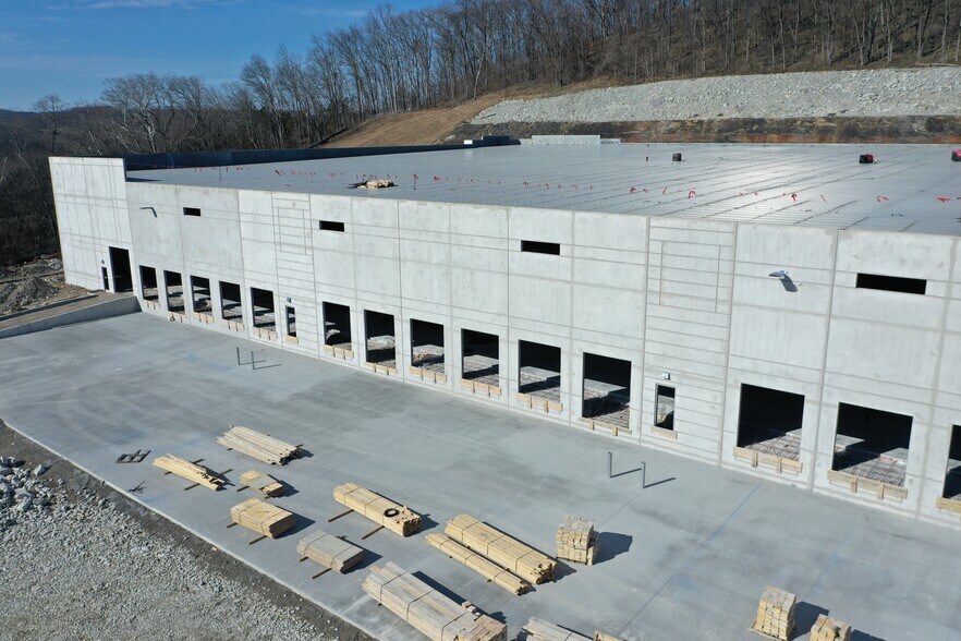 More Photos Of 1100 Springfield Hwy, Goodlettsville Warehouse For Lease