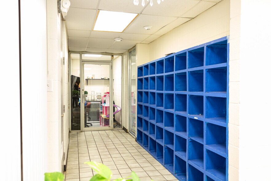 More Photos Of 900 W WM J Bryan Pky, Bryan Schools For Sale