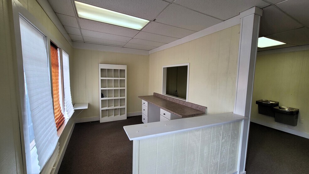 More Photos Of 1908 N Pleasantburg Dr, Greenville Office For Sale