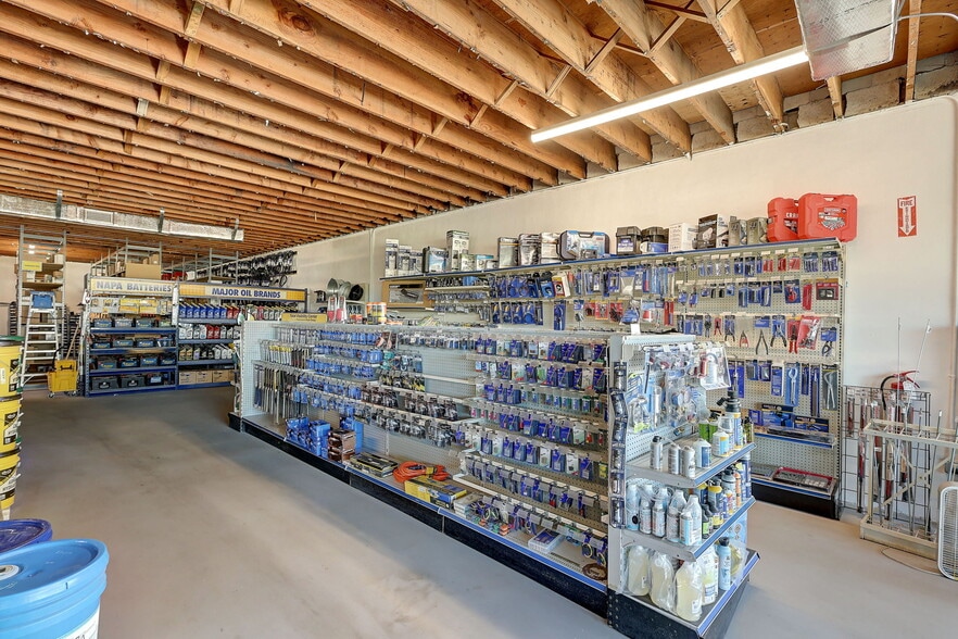 More Photos Of 519 Delaware Ave, Fort Pierce General Retail For Lease
