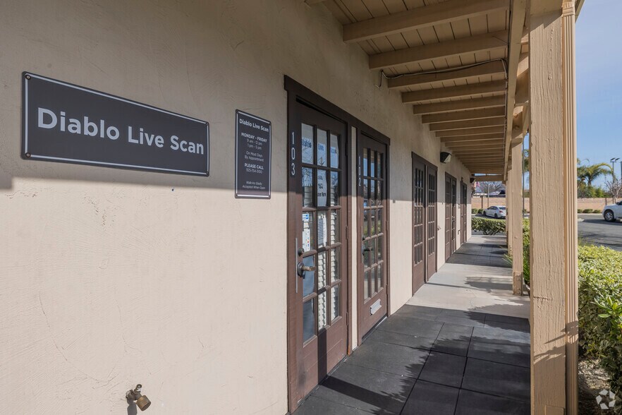 More Photos Of 3731 Sunset Ln, Antioch Unknown For Lease